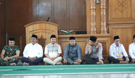 Istighosah Kubro Warnai Hari Jadi ke-155 Kabupaten Sukabumi: Doa Bersama untuk Keselamatan Bangsa dan Daerah 3 Screenshot 2025 09 06 081108