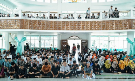 Istighosah Kubro Warnai Hari Jadi ke-155 Kabupaten Sukabumi: Doa Bersama untuk Keselamatan Bangsa dan Daerah 2 Screenshot 2025 09 06 081143