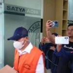 Kades Cikahuripan Kadudampit Jadi Tersangka Korupsi Dana Desa Rp350 Juta 2 WhatsApp Image 2025 09 11 at 17.58.51 a91b3e60