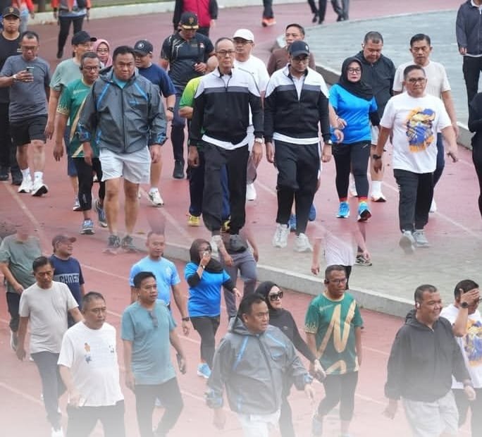 Rahmat Gobel dan Wali Kota Sukabumi Gelar Olahraga Bersama, Dorong Promosi Potensi Daerah 1 WhatsApp Image 2025 09 15 at 15.16.10 b069c390 1