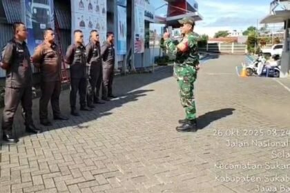Babinsa Laksanakan Pembinaan Jaringan Teritorial kepada Petugas Keamanan Dealer Toyota Auto 2000 3 WhatsApp Image 2025 10 27 at 09.11.32