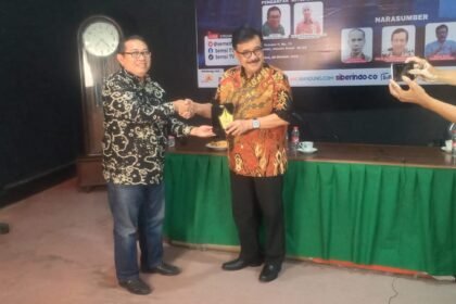 Dialog Nasional SMSI Songsong HPN 2026: “Media Baru vs UU ITE”. 1 WhatsApp Image 2025 10 29 at 01.51.42 94f98811