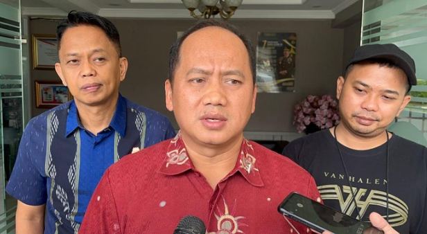 Kejagung Resmi Selidiki Dugaan Korupsi Pengadaan Minyak Mentah Petral, Koordinasi dengan KPK Diperkuat 1 Screenshot 2025 11 10 123123