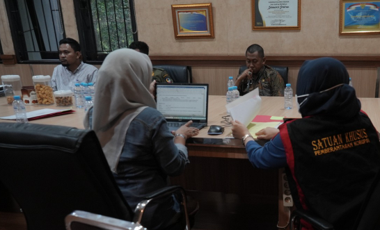 Kejati Sulsel Geledah Tiga Kantor untuk Bongkar Dugaan Korupsi Pengadaan Bibit Nanas Rp60 Miliar 1 Screenshot 2025 11 21 104050