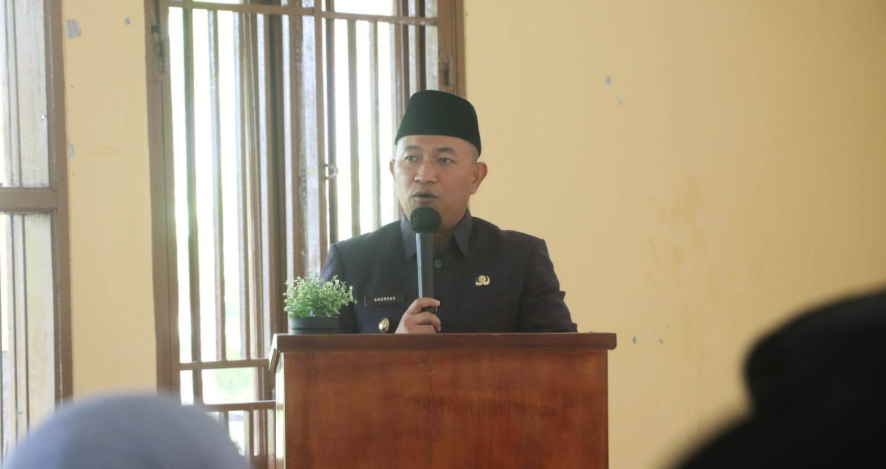 Wabup Sukabumi Tegaskan Pentingnya Pendidikan Karakter saat Lantik 27 Kepala Sekolah Baru 1 Screenshot 2025 11 24 170136