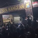 Oknum Polsek Kangean dan Kangayan Diduga Terlibat Jaringan Narkoba, Warga Marah Besar 2 WhatsApp Image 2025 11 05 at 14.51.16