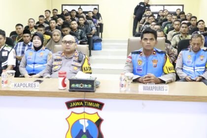 Wujudkan Transparansi Rekrutmen, Polres Sumenep Gelar Penandatanganan Pakta Integritas Dan Pengambilan Sumpah 5 WhatsApp Image 2025 11 19 at 16.24.08 1