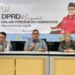 Anggota DPRD Jabar Muhammad Jaenudin Beri Pendidikan Demokrasi kepada Siswa SMA Negeri 1 Kota Sukabumi 5 WhatsApp Image 2025 11 24 at 19.58.42