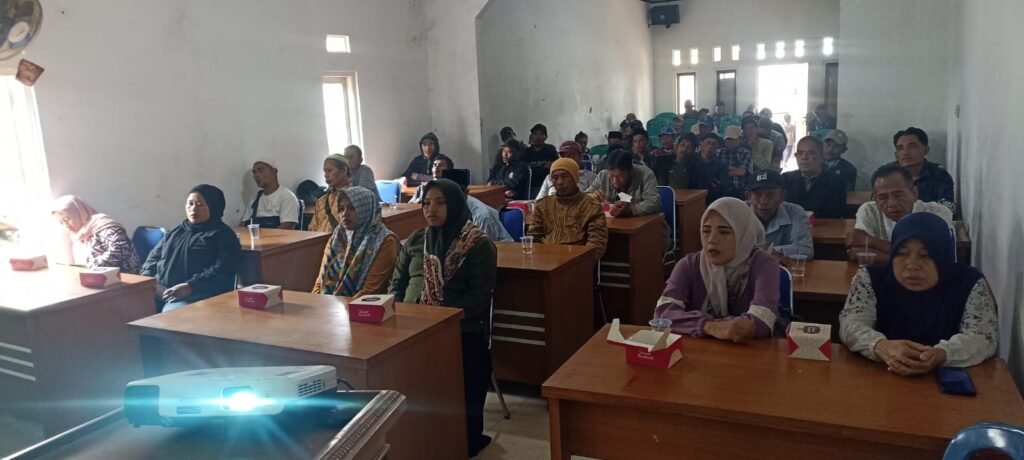 Sosialisasi Kepatuhan Pajak Kendaraan Bermotor Digelar di Desa Neglasari, Camat Purabaya Tekankan Pentingnya Kesadaran Warga 2 WhatsApp Image 2025 12 12 at 13.20.46 1