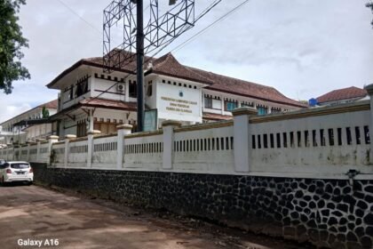 Aneh! Kadisdikpora Cianjur Diam Terkait Dugaan Dana BOP Rp841 Juta di PKBM Pakubumi 6 WhatsApp Image 2026 01 20 at 17.30.25