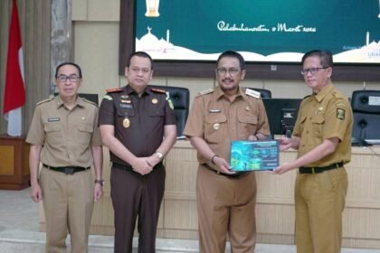 Bupati Sukabumi Instruksikan Camat Siaga H-7 hingga H+7 Lebaran, Pastikan Pelayanan Publik Tetap Optimal 10 WhatsApp Image 2026 03 10 at 3.40.51 AM