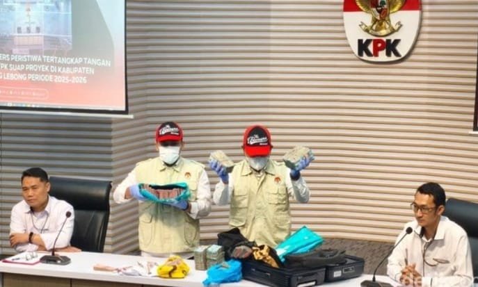 KPK Bongkar Dugaan Suap Ijon Proyek di Rejang Lebong, Bupati dan Kadis PU Jadi Tersangka 1 WhatsApp Image 2026 03 12 at 05.31.06