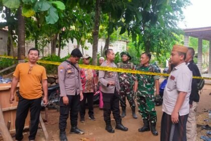Sumur Bor di Pragaan Sumenep Keluarkan Aroma Gas Mirip Belerang, Polisi Pasang Garis Pengaman 1 WhatsApp Image 2026 03 26 at 18.50.18