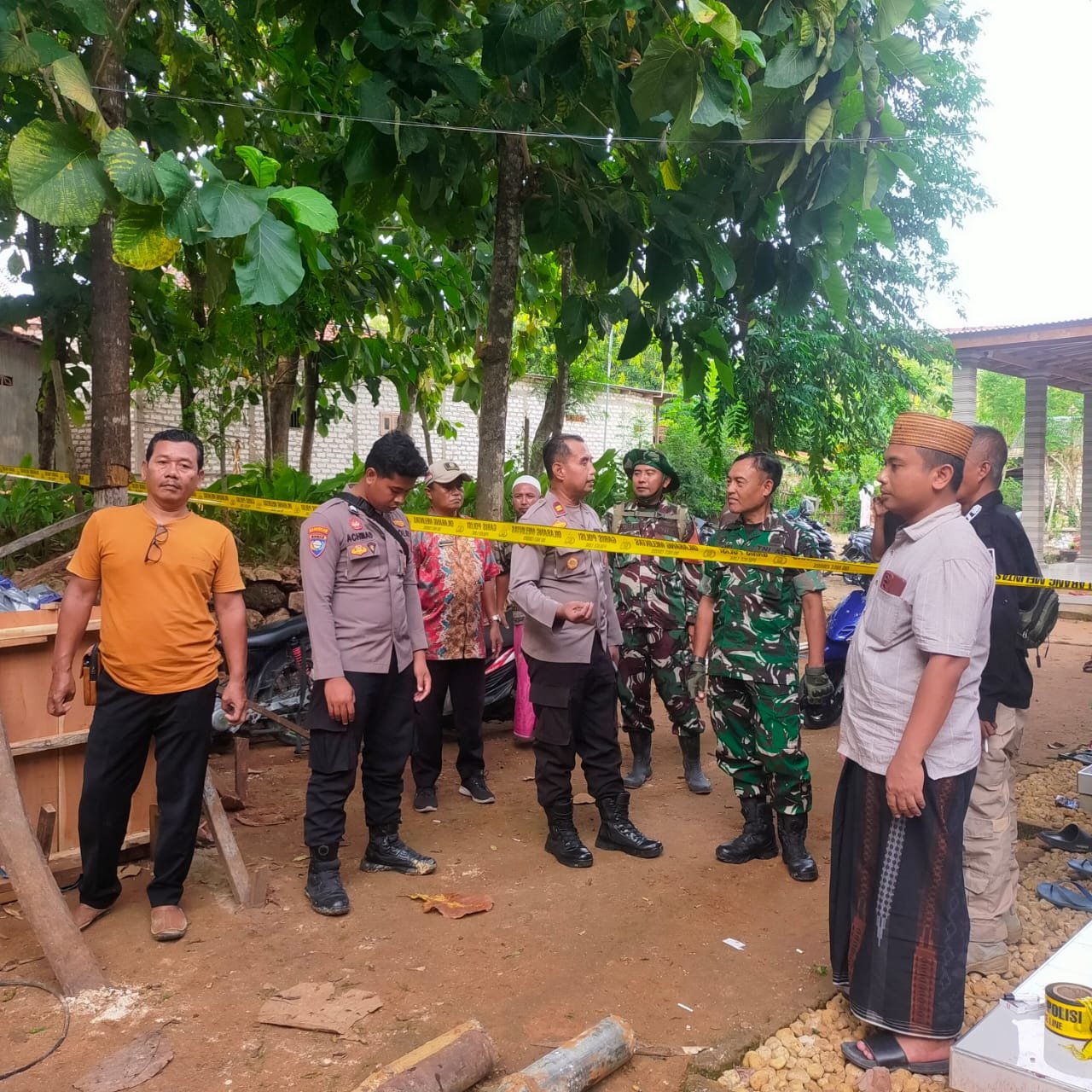 Sumur Bor di Pragaan Sumenep Keluarkan Aroma Gas Mirip Belerang, Polisi Pasang Garis Pengaman 1 WhatsApp Image 2026 03 26 at 18.50.18