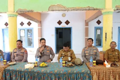 Kapolres Sumenep Turun Langsung Pimpin Perbaikan Jembatan, Wujud Nyata Kepedulian terhadap Warga 10 WhatsApp Image 2026 04 27 at 12.30.49 1