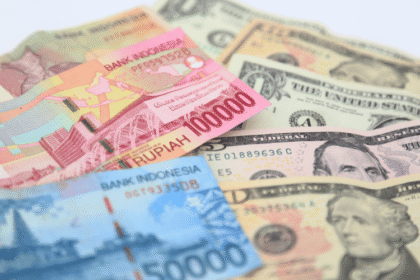 Dollar Hari Ini Tembus Rp18.000, Ini Penyebab Rupiah Terpuruk ke Level Terendah 31 6a20f1e221eac