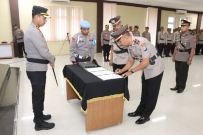 Mutasi Pejabat di Polres Sumenep, Empat Kapolsek Berganti 26 WhatsApp Image 2026 06 09 at 12.53.55 PM