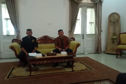 Dana Hibah Vertikal Rp5,6 Miliar Disorot, JWI Desak Pemkab Sukabumi Evaluasi Total Kebijakan Anggaran 26 WhatsApp Image 2026 06 12 at 13.10.02